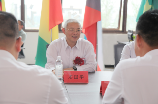 河南對外經濟貿易職業學院外經產業學院正式揭牌成立